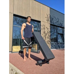 Panca piana UF Power, nera, imbottitura 30 cm, vista di tre quarti