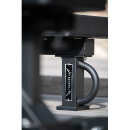 Flachbank UF Power, schwarz, Polster 30 cm, Dreiviertelansicht