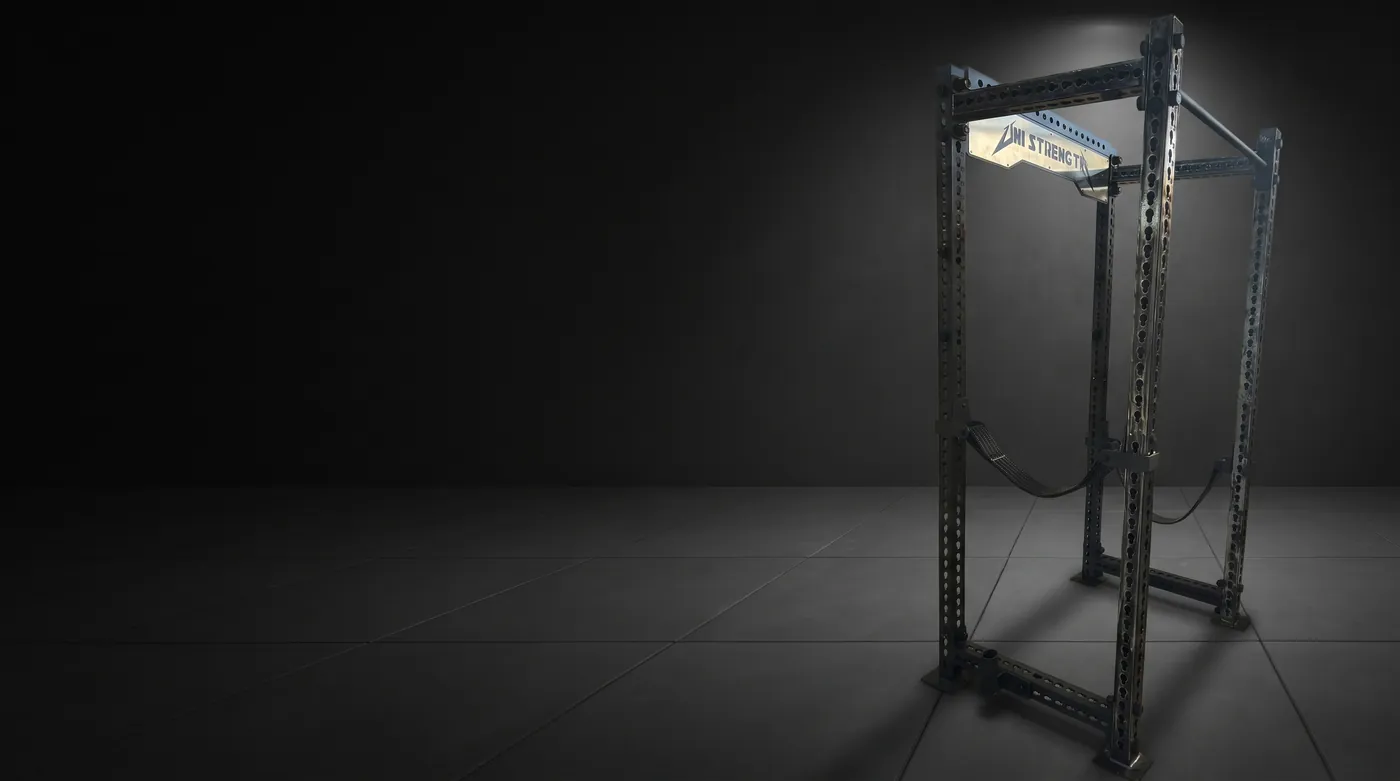 Power rack CS-1 Uni Strength avec sangles de sécurité en studio