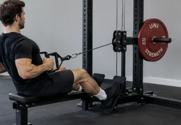 Pectoraux et dos : régler coudes et poignets pour cibler le bon muscle