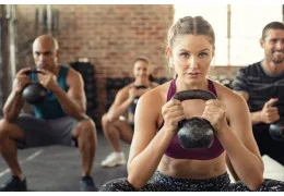 Squat con kettlebell: guida completa